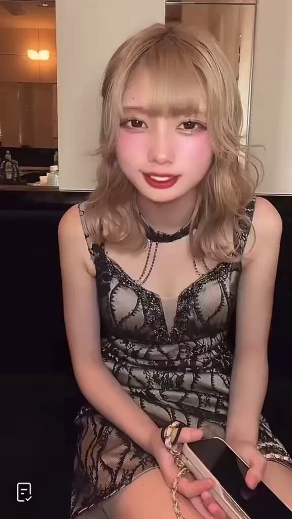 bwhlobezzbwbcyf4
