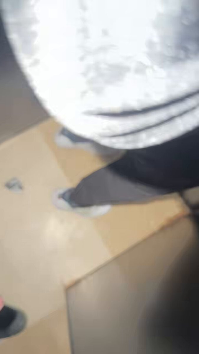 eZvb1YVO4T_xwQMV