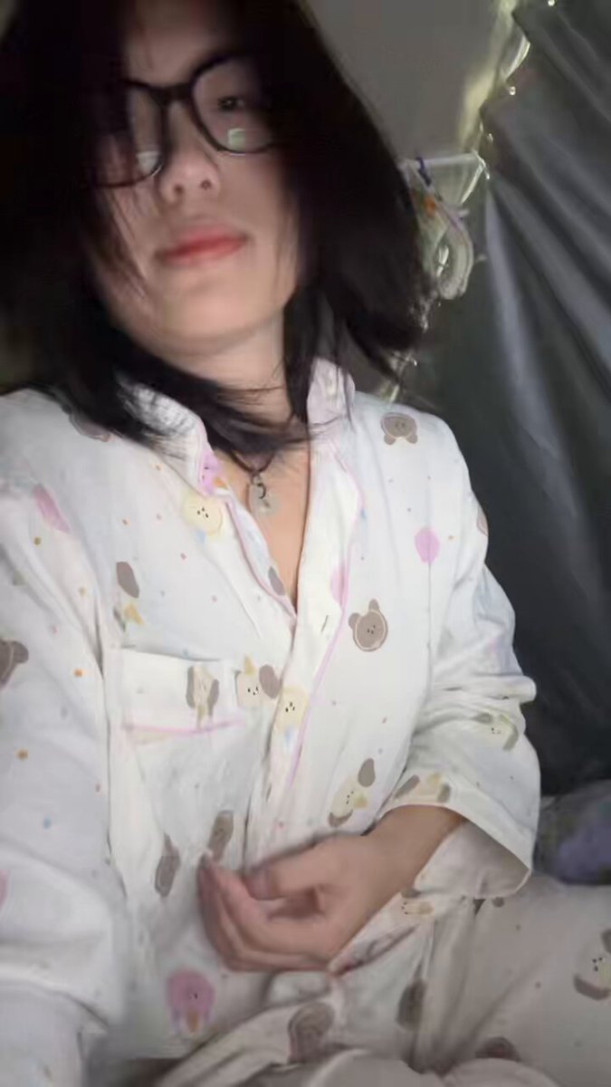 VdozSfWUaHsWdv9f