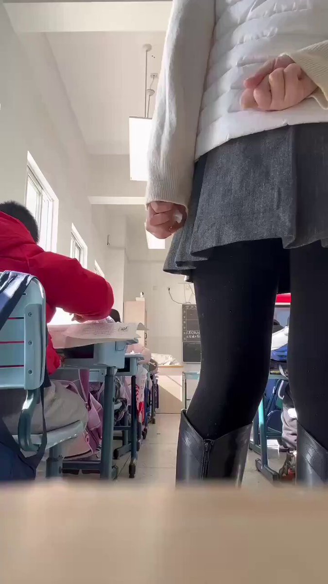 j8iOpqu5E_JpPWzf