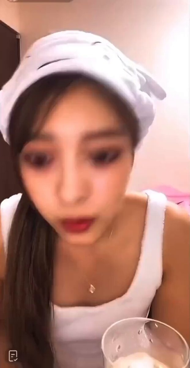 z-tkujxyk9w41gif