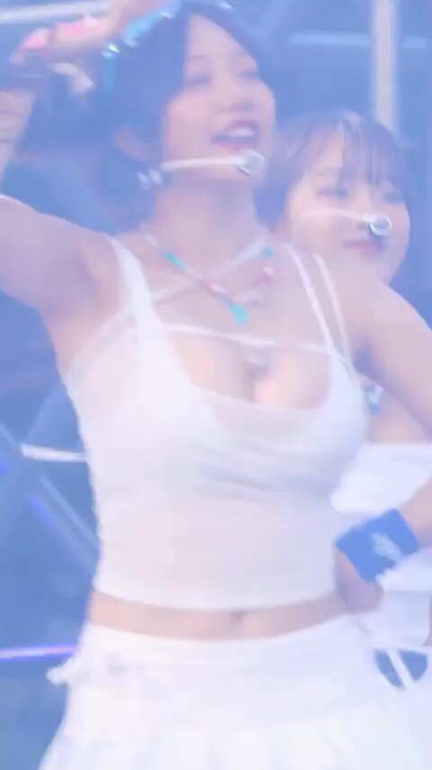 iktn8mjya1xb_rox