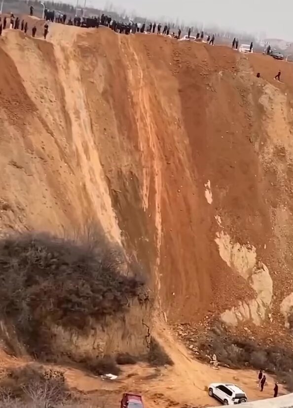 az_zsevuyhioo2l